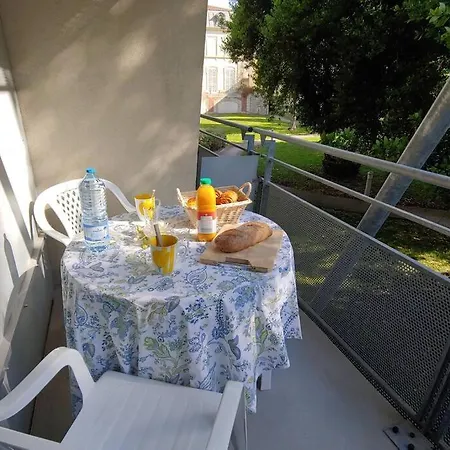 Apartamento Le Petit Nid Perche Arles