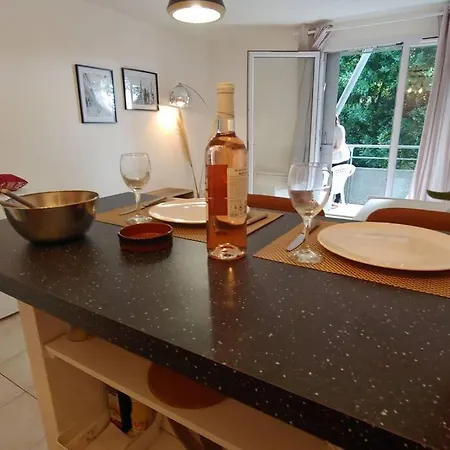Le Petit Nid Perche Apartamento Arles